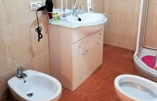 Apartment in Spain With Beach Access - Photo 19