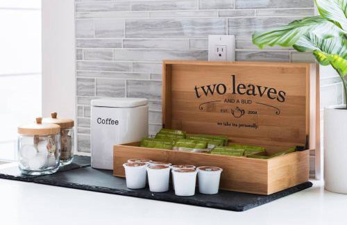 Designer Urban Retreat w Rooftop Deck & Fireplace - Foto 38