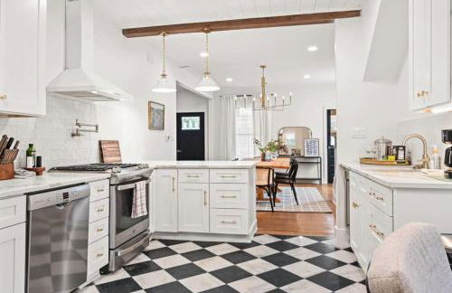 4BR for 10, Near Ark, High-Tech Kitchen, Parking! - Foto 1