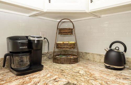 Coastal Charm Inviting 3 BR Montara Home - Foto 31