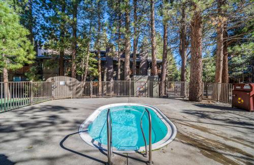 Summit by 101 Great Escapes - Photo 12