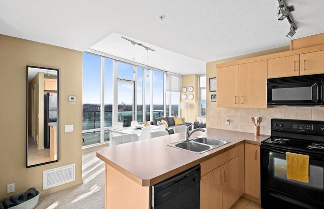 GLOBALSTAY. Gorgeous Downtown Condos. Free parking - Photo 41