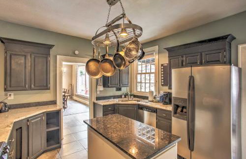 Historic Spokane Home with Hot Tub, Patio, Yard Games - Foto 10