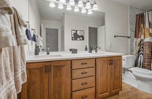 The Elevated Gallery - Historic Loft - Heart of Downtown - 98WalkScore - Foto 9