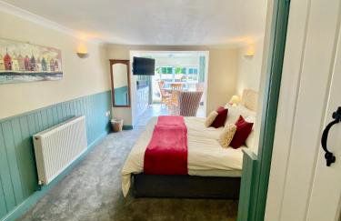 Lynwood House Self Contained Studio - Photo 19