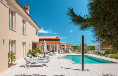 Amazing Home In Vodnjan With Sauna - Foto 9