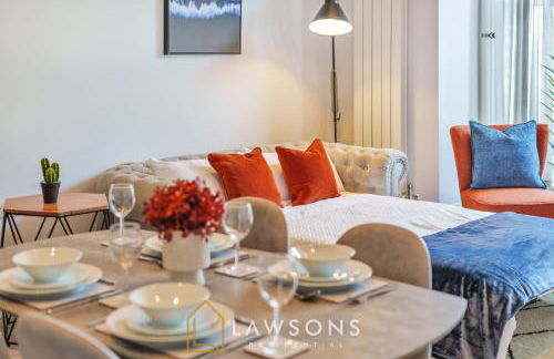 3-Bed, 3-Bath Apartment with Southsea Common Views - Photo 13