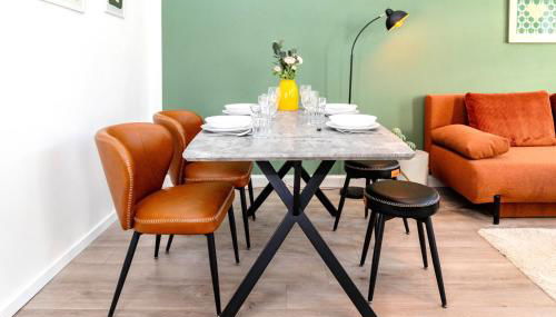 schickes Apartment 5 min vom Hbf der Kulturhauptstadt 2025 - Foto 2