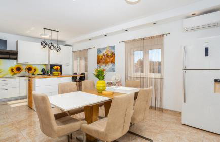 Villa Lemily with private pool by Villas Guide - Photo 26