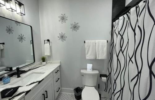 Modern 4 Bedroom 5 Bath Townhome Downtown Indpls 2232 - Foto 24