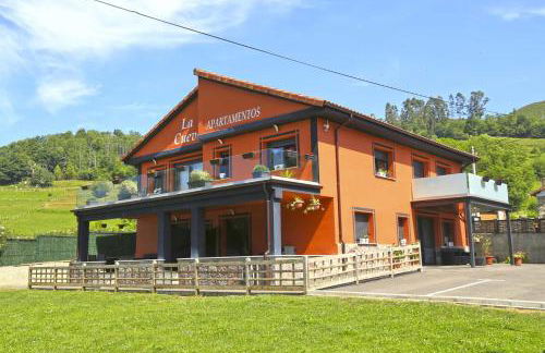 Apartamentos La Cueva - Onis - Photo 1