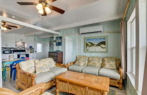 Walk to Shore Freeport Beach House with Grill! - Foto 5