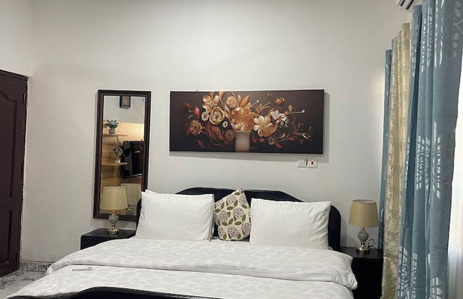 Peach City Apartments - Photo 13