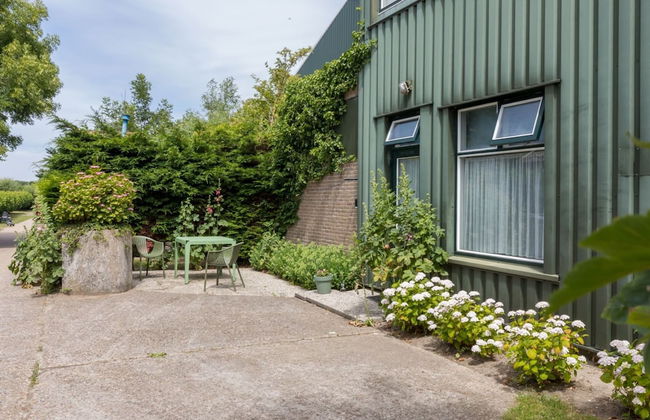 Tiny House in Zeeland Near Oranjezon Dunes - Photo 28
