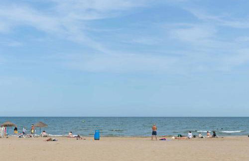 Attic Valencia Beach - Photo 32