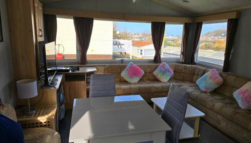 Light and Airy 2 Bedroom Mobile Home - Foto 5