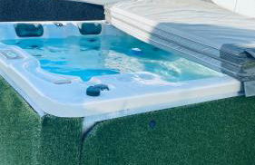 APARTAMENTO ATICO gran terraza y Jacuzzi cerca de la playa - Photo 2