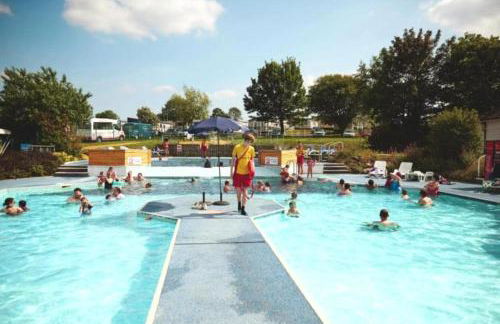 Haven Holiday Park, Kent Coast - Photo 7