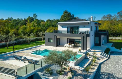 Villa Tonchi 3 Bedroom Private Pool BBQ & Garden - Foto 8