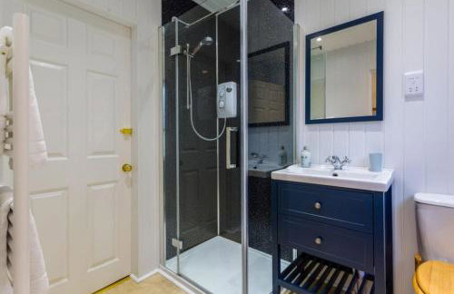 The Bungalow - Ardullie Lodge - Photo 16