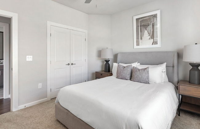 Westpointe Drive Apartments by Landing - Photo 10