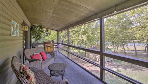 Waterfront Home with Fire Pit on Table Rock Lake - Foto 1