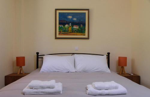 Eleni's House - Photo 22