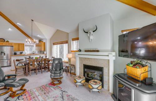 Idyllic Redmond Townhome with Furnished Deck! - Foto 1