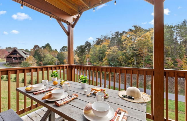 Rustic Mountain Retreat by Ghosal Luxury Lodging - Foto 16