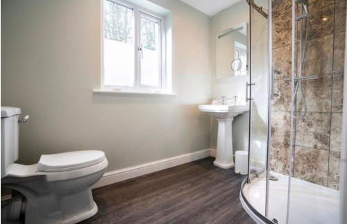 Yewfield Self Catering Apartments - Foto 21