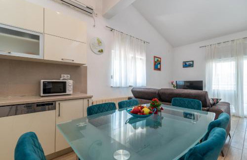 Apartments Brico - Heated Pool - Foto 27