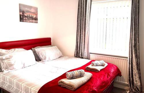 Spacious 3 Bedroom House - Sleeps 5 - Foto 5