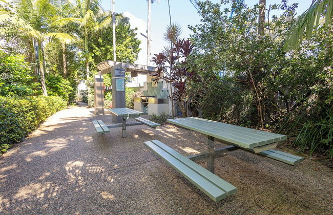 Currumbin Sands Holiday Apartments - Photo 76