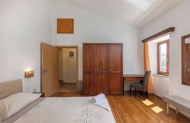 Pool House In Greenery - Foto 4