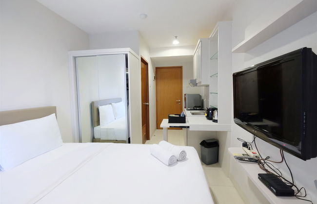Budget Studio Apartment at Cinere Bellevue Suites - Photo 4