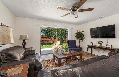 Cozy home near USSSA complex, Viera and Cruise Terminals! - Foto 1