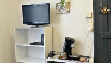 Mini Nid - Centre - Wifi - Equipé - Cosy - Foto 3