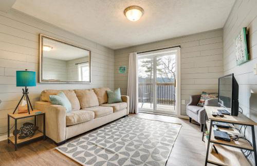 Lake and Trail Access Cape Fair Cottage with Deck - Foto 1