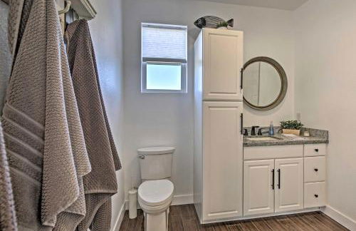 Cottage by the Lakes with Patio by Lake Nacimiento - Foto 10