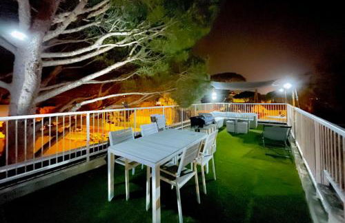 Rooftop with a Seaview - Photo 20