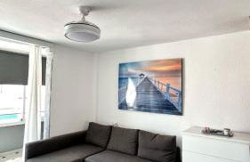 Studio with pool and sunrise view at 10 min beach walk - Foto 11
