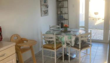 Petite maison à proximité commerces et plage - Foto 5