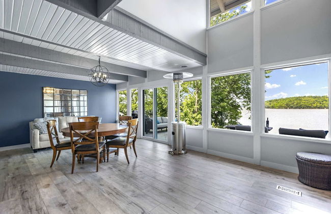 For the View Lakeside Launchpad! Great Location - Foto 15