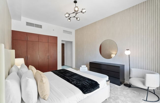 Nasma Holiday Homes - Bab Al Bahr Residences - Photo 1