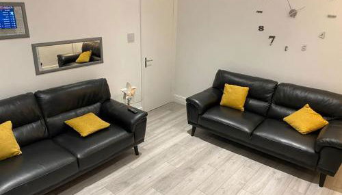 Coastal Retreat-NEW DAY PROPERTIES-next to beach - Foto 3