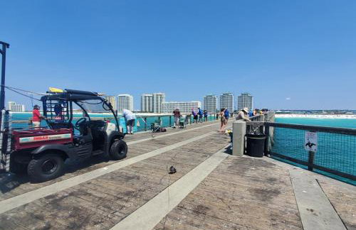 Navarre Beach Landing - Beach Gear Included - Walk to Beach - Sunset Views - Foto 6