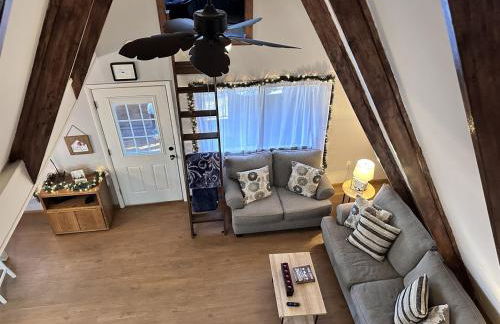 The Perch - Riverfront, Starlinks WiFi & Hot Tub - Photo 11