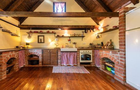 Nice Home In Udbina With House A Panoramic View - Photo 22