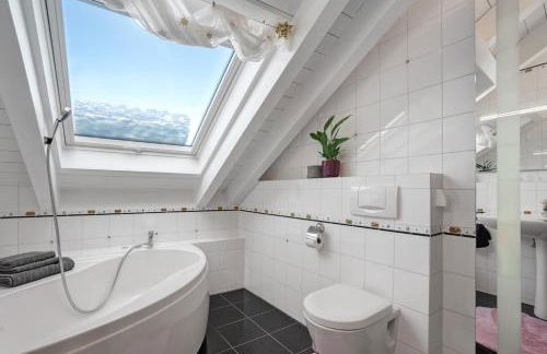 Dachgeschosswohnung in Hofolding - Foto 20