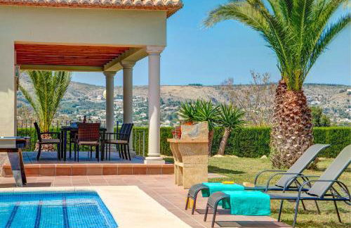 Villa Fresno by Villa Plus - Photo 30